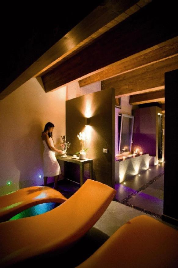 צ'סנטיקו Hotel Iride & Spa מראה חיצוני תמונה