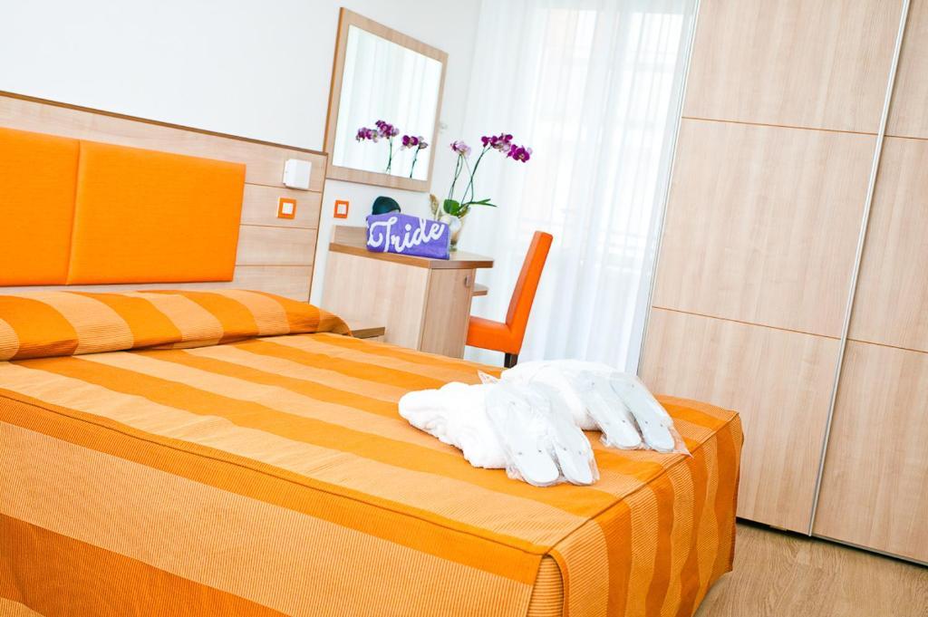 צ'סנטיקו Hotel Iride & Spa חדר תמונה