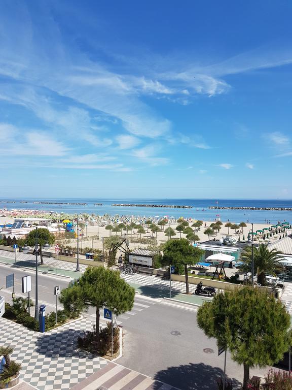צ'סנטיקו Hotel Iride & Spa מראה חיצוני תמונה