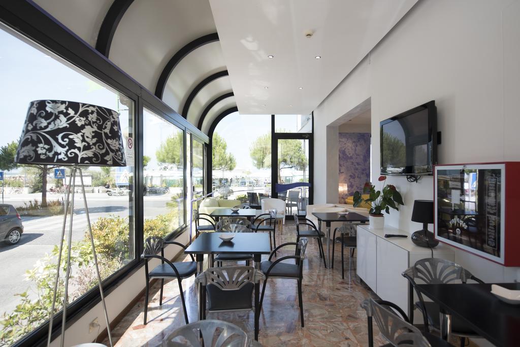 צ'סנטיקו Hotel Iride & Spa מראה חיצוני תמונה